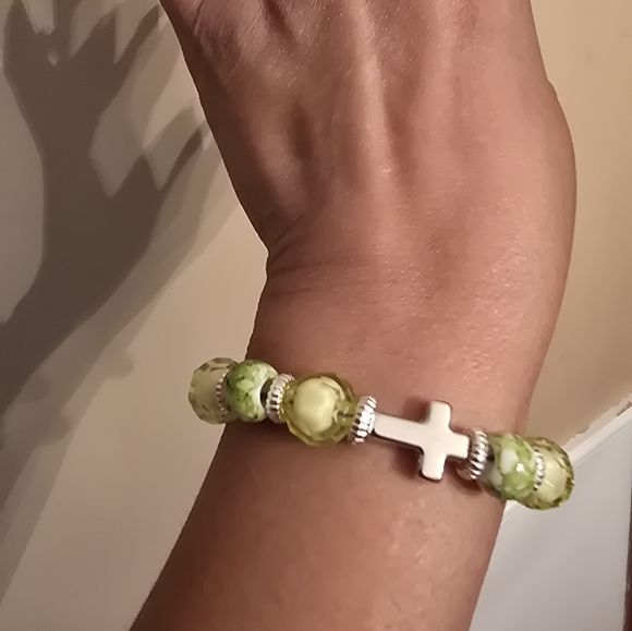 Handcrafted - Picture 6 of 6